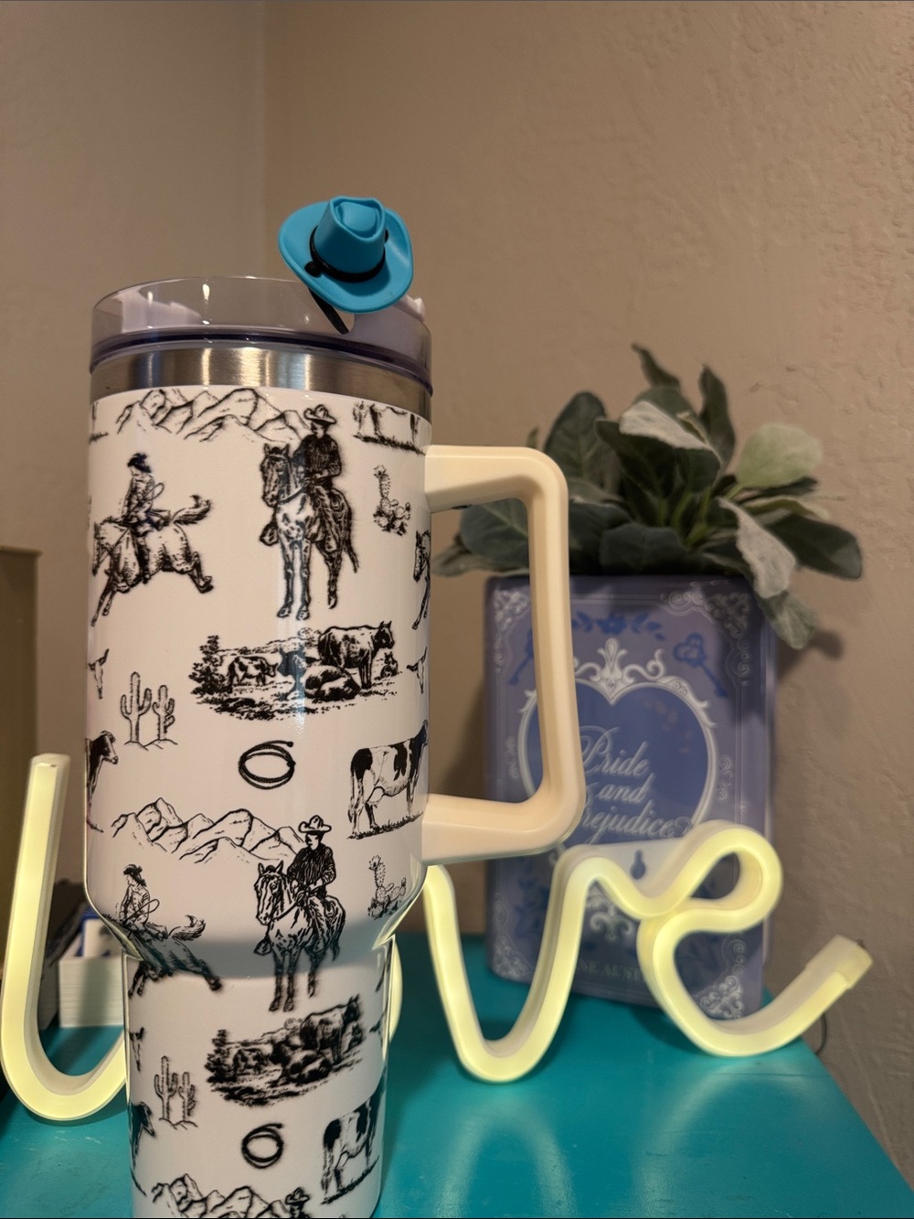 Cowboy Scene Insulated Travel Mug with Handle - White/Black